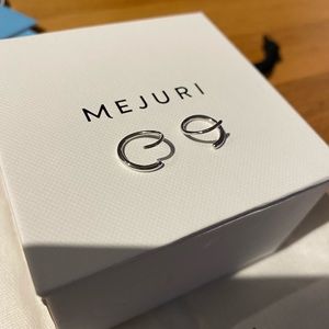 Mejuri white gold spiral earrings, worn once, perfect condition, like new